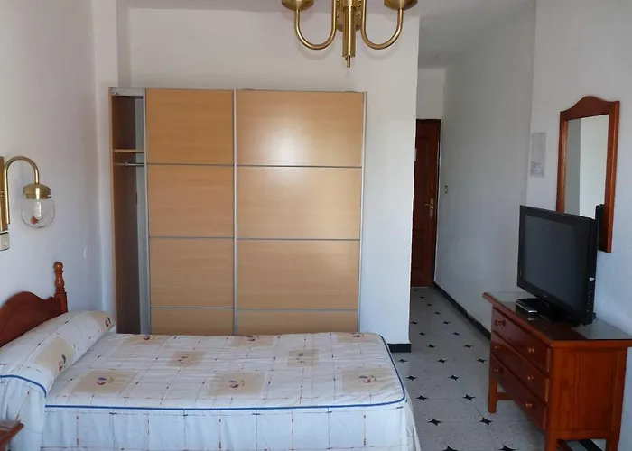 Hostal AlboranHostal